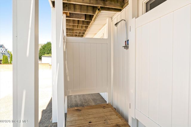 615 S Barnegat Avenue, Ship Bottom, NJ 08008