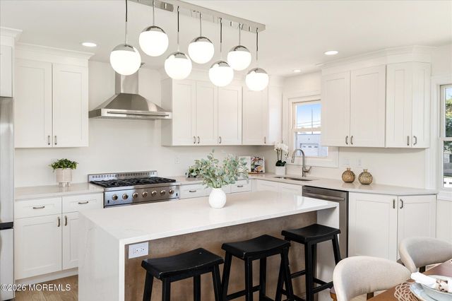 615 S Barnegat Avenue, Ship Bottom, NJ 08008