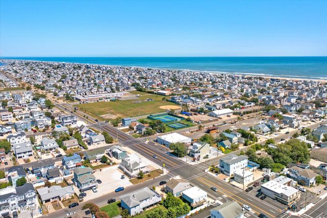 615 S Barnegat Avenue, Ship Bottom, NJ 08008