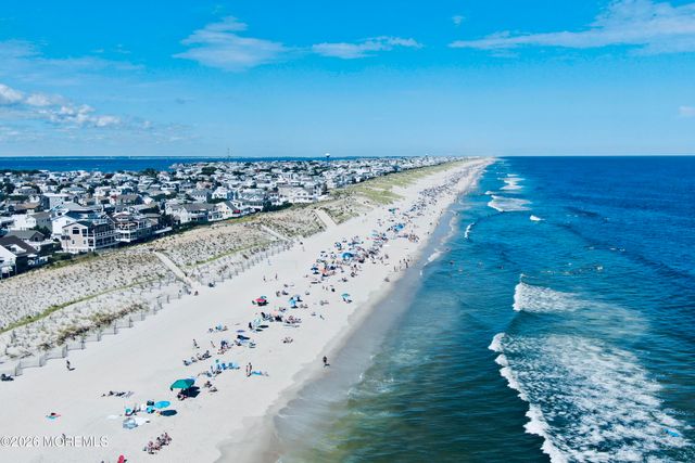 615 S Barnegat Avenue, Ship Bottom, NJ 08008