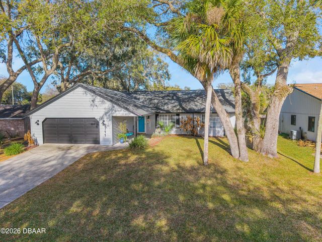 2711 Pine Tree Drive, Edgewater, FL 32141