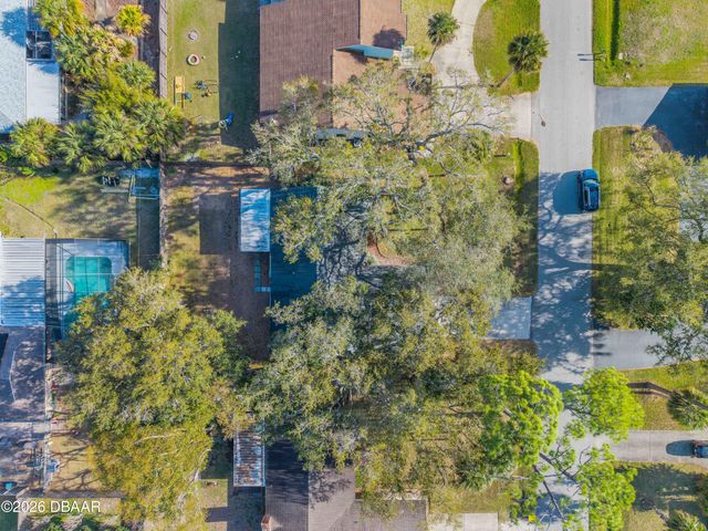 2711 Pine Tree Drive, Edgewater, FL 32141