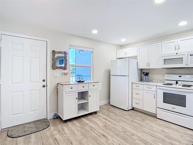 4410 WARREN AVENUE 101, Port Charlotte, FL 33953