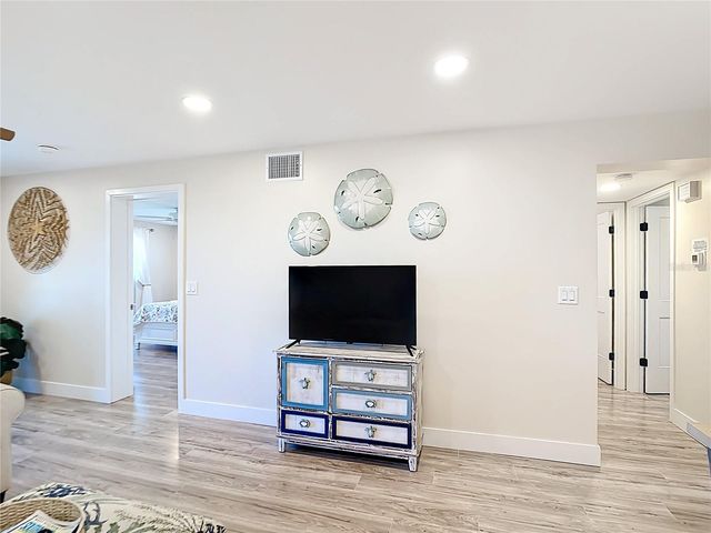 4410 WARREN AVENUE 101, Port Charlotte, FL 33953