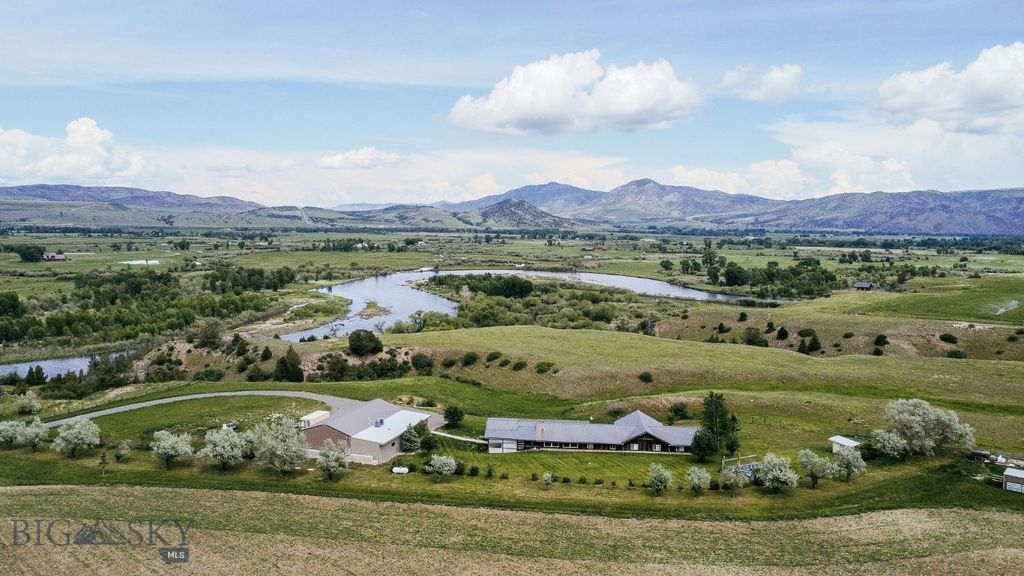 107 Mayflower Road, Whitehall, MT 59759 photo 2