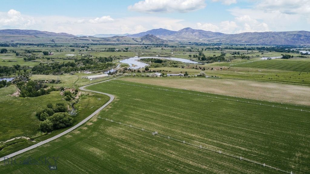 107 Mayflower Road, Whitehall, MT 59759 photo 4