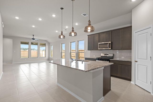 42675 Reminiscent Lane, Magnolia, TX 77354