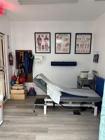 600 E 25th St, Hialeah, FL 33013