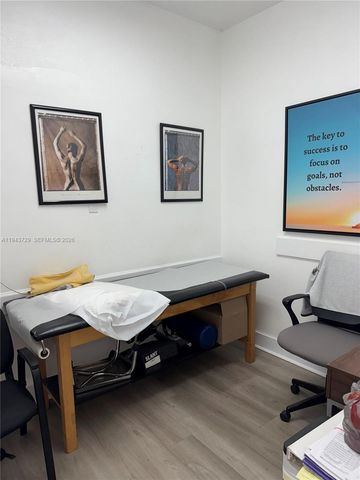 600 E 25th St, Hialeah, FL 33013