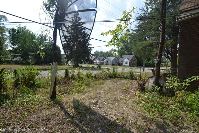 18900 Freeland Street, Detroit, MI 48235