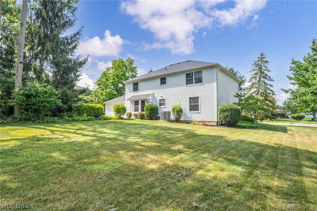 16531 Timberline Drive, Strongsville, OH 44136