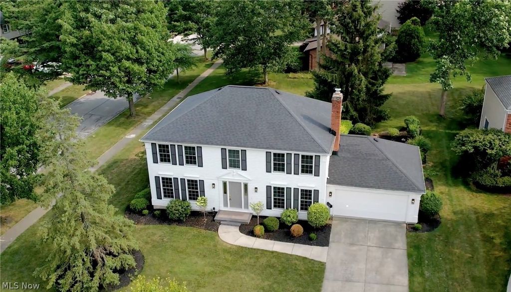 16531 Timberline Drive, Strongsville, OH 44136