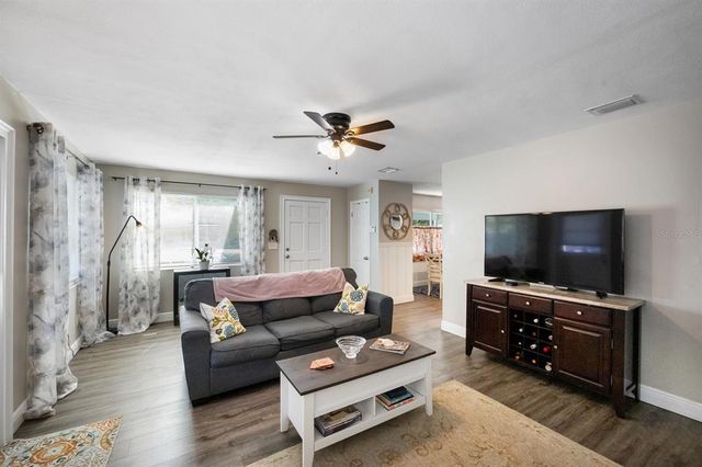 1422 PINEBROOK DRIVE, Clearwater, FL 33755