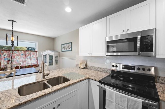 1422 PINEBROOK DRIVE, Clearwater, FL 33755