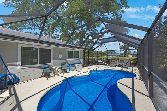 1422 PINEBROOK DRIVE, Clearwater, FL 33755