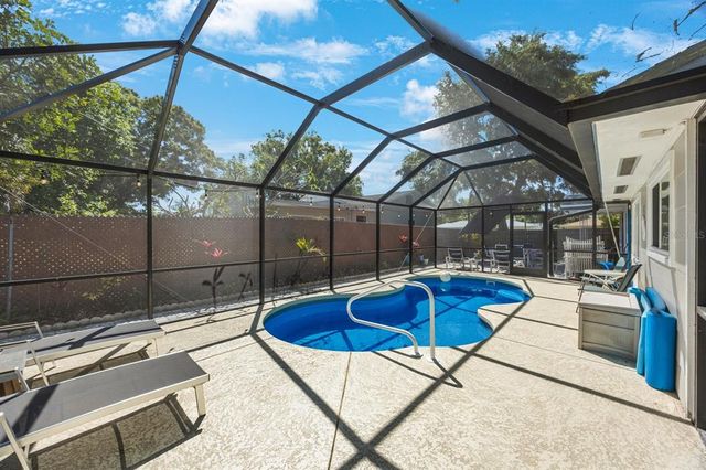 1422 PINEBROOK DRIVE, Clearwater, FL 33755