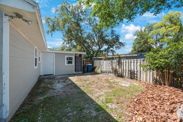 1422 PINEBROOK DRIVE, Clearwater, FL 33755