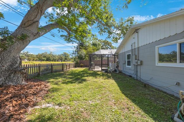 1422 PINEBROOK DRIVE, Clearwater, FL 33755