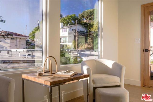 1930 Kemper Street, Los Angeles, CA 90065