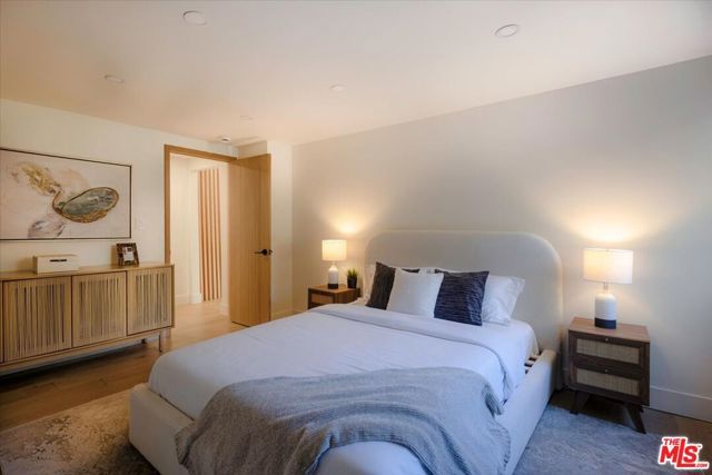 1930 Kemper Street, Los Angeles, CA 90065