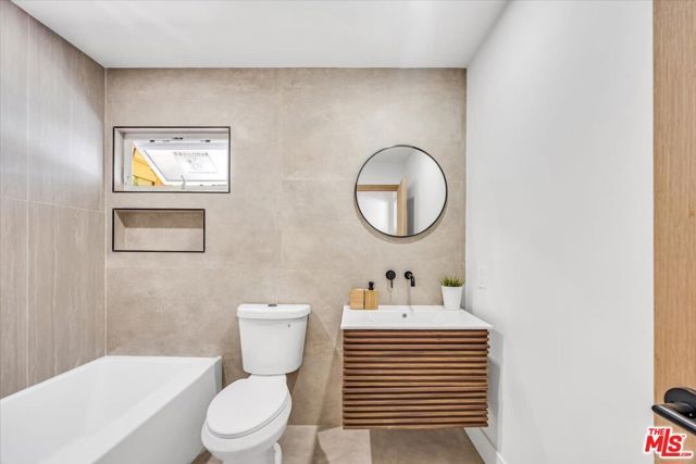 1930 Kemper Street, Los Angeles, CA 90065