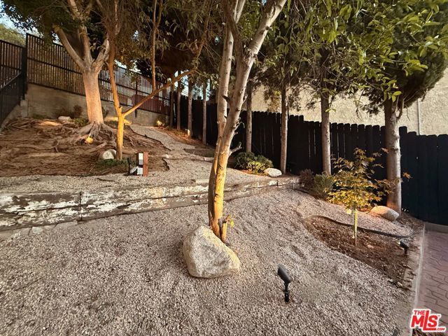 1930 Kemper Street, Los Angeles, CA 90065