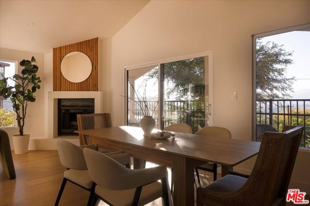 1930 Kemper Street, Los Angeles, CA 90065