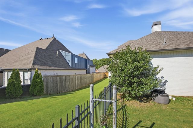7635 Guthrie Avenue, Tulsa, OK 74132