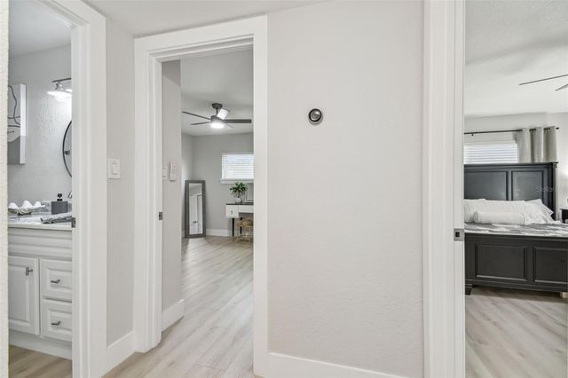 3922 FONTAINEBLEAU DRIVE, Tampa, FL 33634