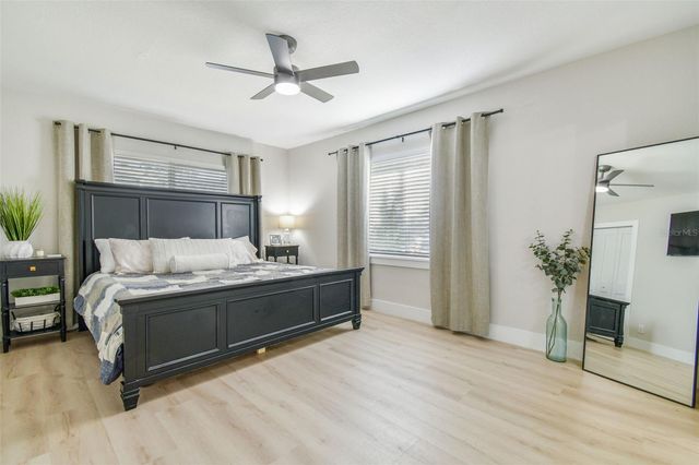 3922 FONTAINEBLEAU DRIVE, Tampa, FL 33634