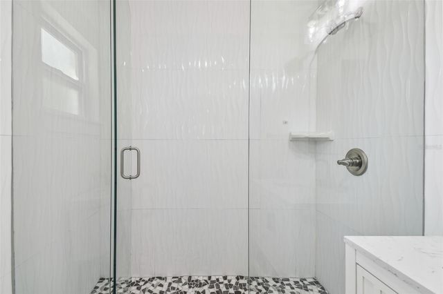 3922 FONTAINEBLEAU DRIVE, Tampa, FL 33634