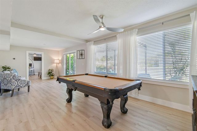 3922 FONTAINEBLEAU DRIVE, Tampa, FL 33634