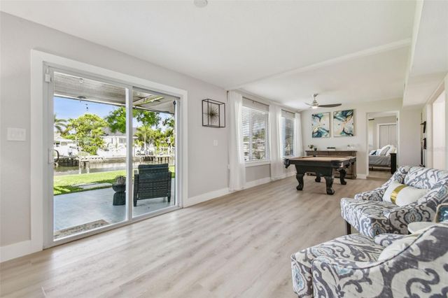 3922 FONTAINEBLEAU DRIVE, Tampa, FL 33634