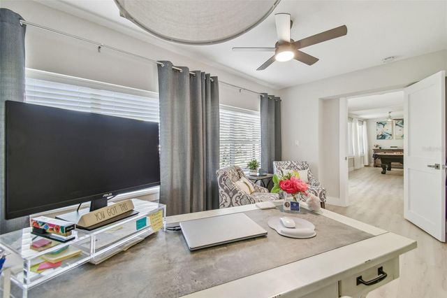 3922 FONTAINEBLEAU DRIVE, Tampa, FL 33634