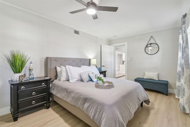 3922 FONTAINEBLEAU DRIVE, Tampa, FL 33634