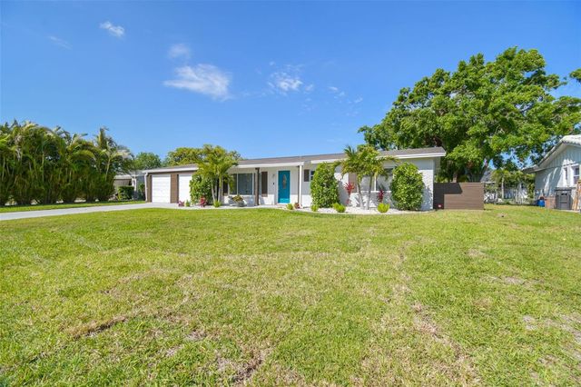 3922 FONTAINEBLEAU DRIVE, Tampa, FL 33634