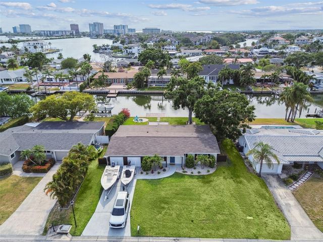 3922 FONTAINEBLEAU DRIVE, Tampa, FL 33634