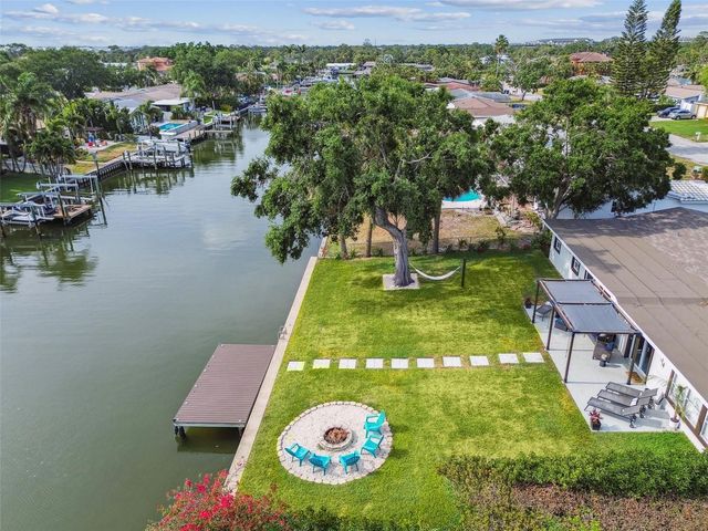 3922 FONTAINEBLEAU DRIVE, Tampa, FL 33634