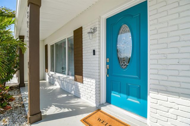 3922 FONTAINEBLEAU DRIVE, Tampa, FL 33634