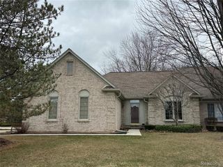 40342 Riverbend Drive, Sterling Heights, MI 48310