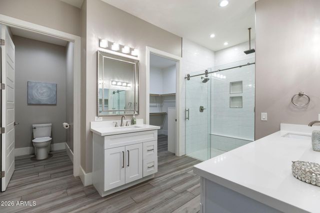 2252 E SOUTH MOUNTAIN Avenue, Phoenix, AZ 85042