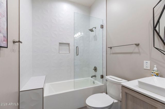 2252 E SOUTH MOUNTAIN Avenue, Phoenix, AZ 85042