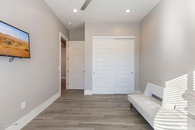 2252 E SOUTH MOUNTAIN Avenue, Phoenix, AZ 85042