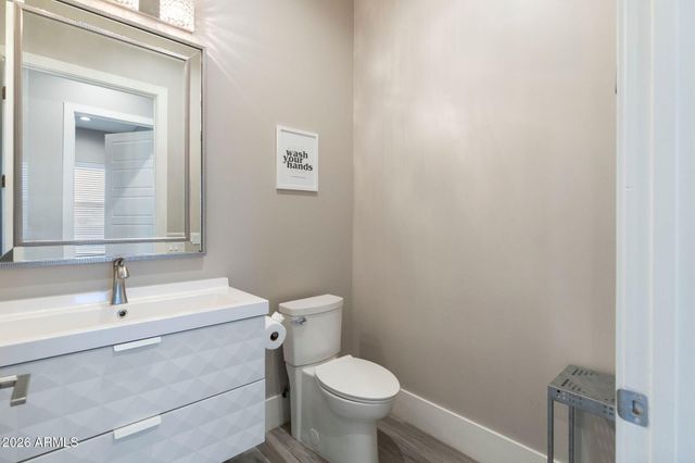 2252 E SOUTH MOUNTAIN Avenue, Phoenix, AZ 85042