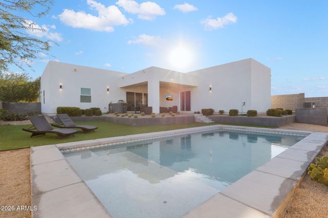 2252 E SOUTH MOUNTAIN Avenue, Phoenix, AZ 85042
