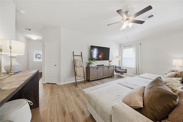 1111 Briscoe Street, Brenham, TX 77833