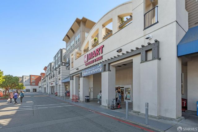 8200 Oceanview Terrace 414, San Francisco, CA 94132