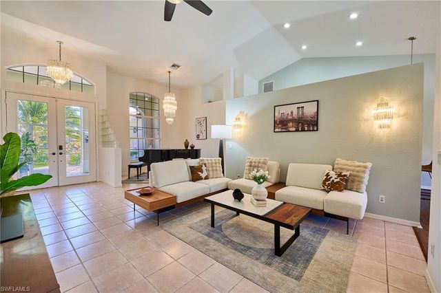 186 Muirfield CIR, Naples, FL 34113