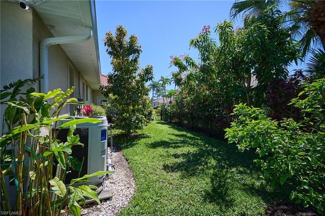 186 Muirfield CIR, Naples, FL 34113