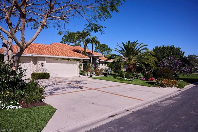 186 Muirfield CIR, Naples, FL 34113